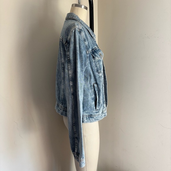 Free People Rumors Light Wash Blue Denim Jean Jacket - Picture 3 of 6